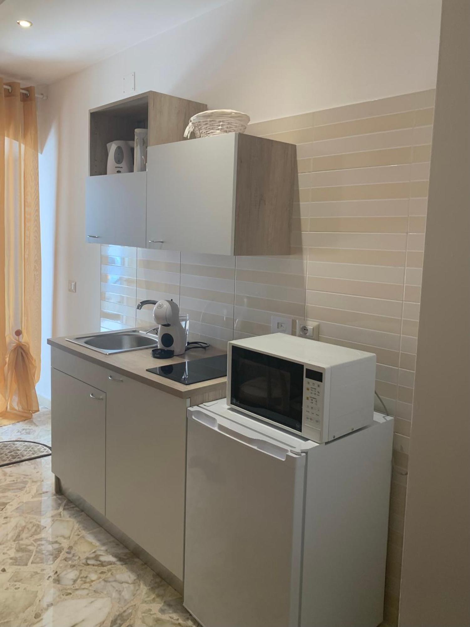 Apartamento L'Acqua Marin Bari Exterior foto